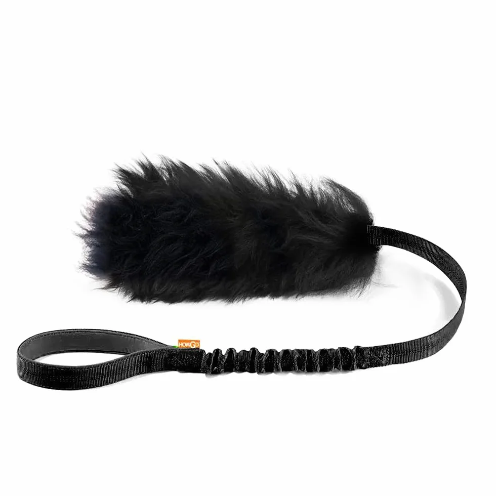 HOWGO Giocattolo per cani con corda, Giocattolo Bungee Chaser per cani 100% pelle di pecora, Giocattolo da tirare con odore di pecora per tutte le razze (Nero, Corto Senza Palla)