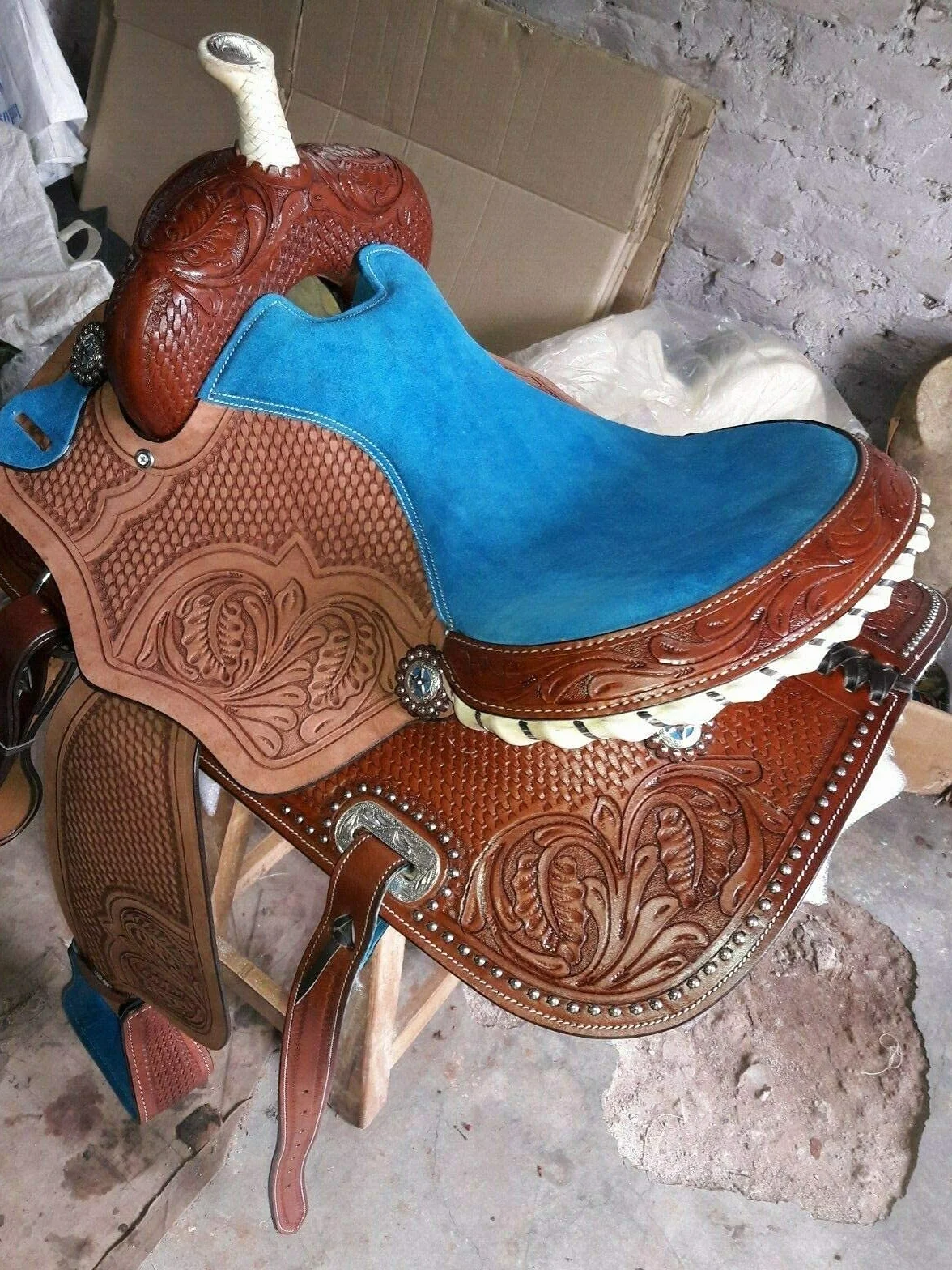 Equestrian Universe Western Barrel Racing Sella con testa e collare per seno abbinato