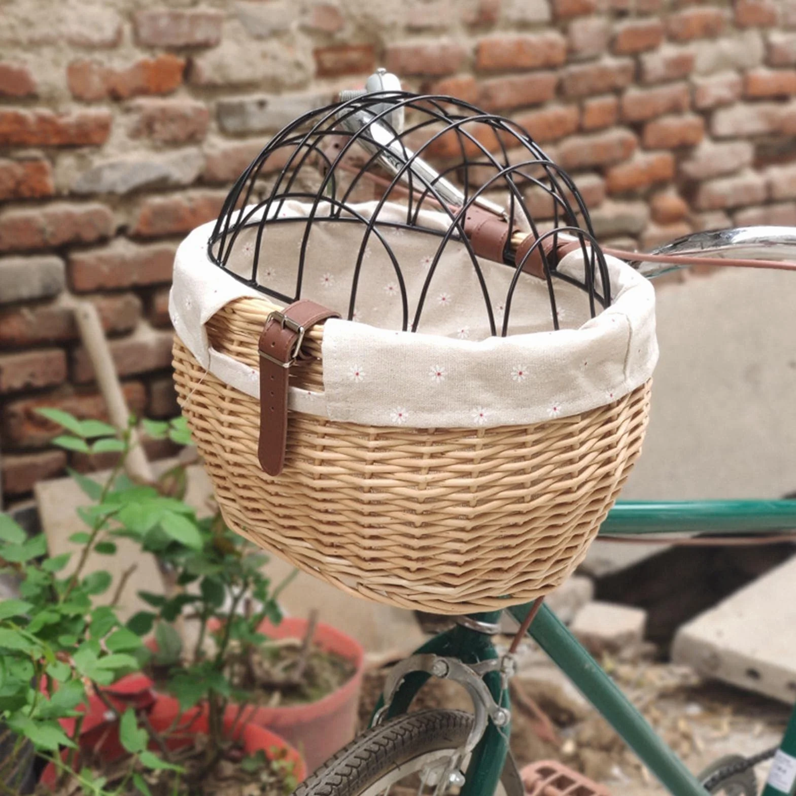Cestino anteriore in vimini per bicicletta, con telaio in ferro, intrecciato a mano, per cani, gatti e piccoli animali,11.81 x 9.84 inch