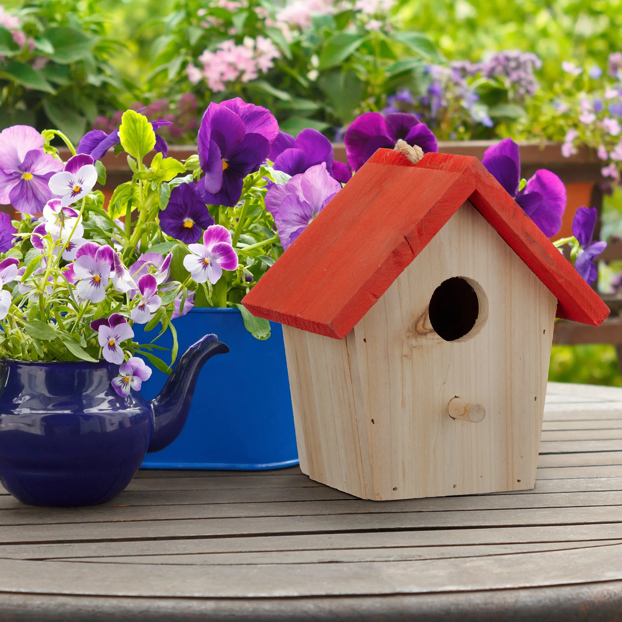 Relaxdays Casetta per Uccelli Decorativa, da Appendere in Giardino, Balcone, HLP: 16x15x11 cm, in Legno, Naturale Rossa
