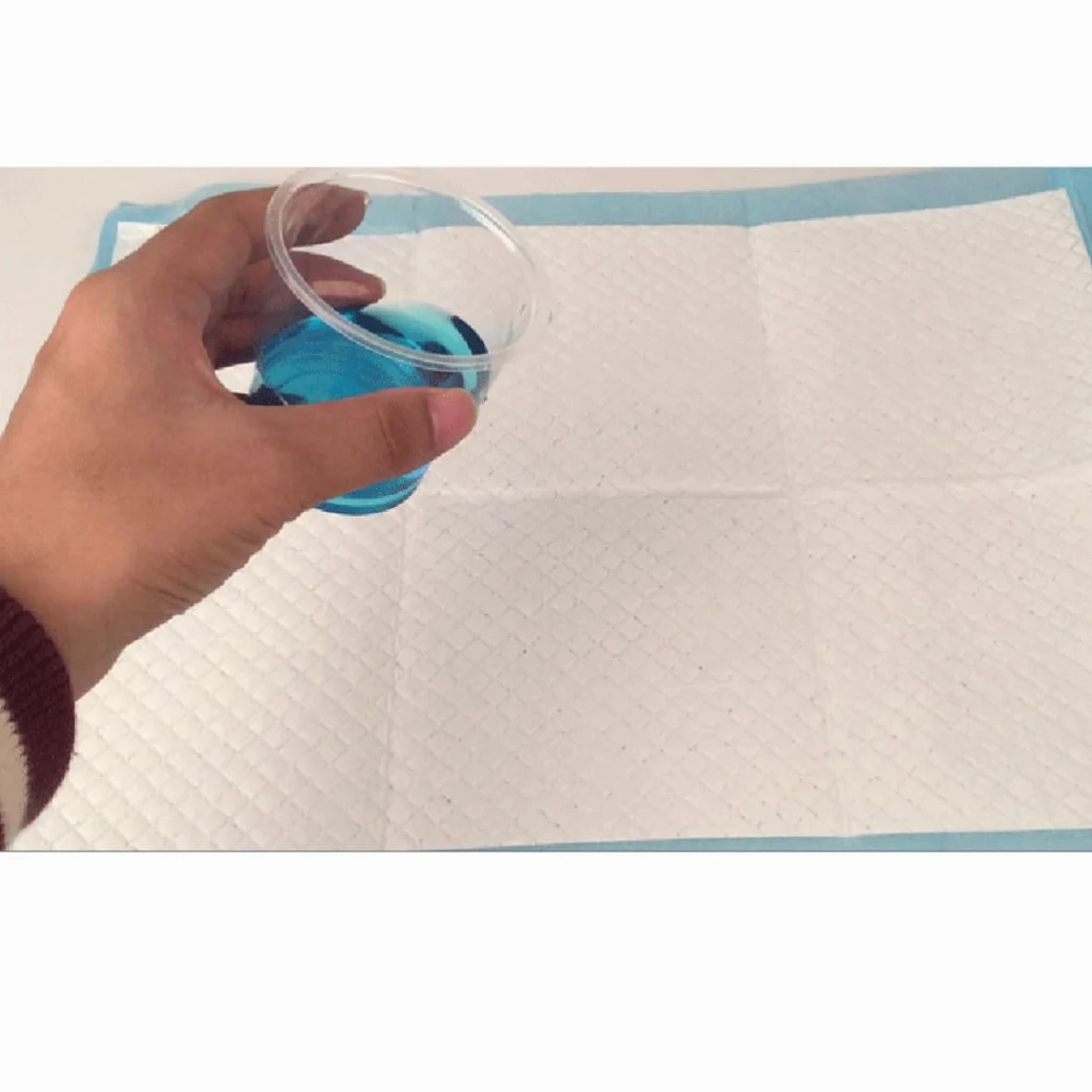 Tappetino Assorbente per Cani e Cuccioli Xl 20 Pezzi Blu | Tessuto Non Tessuto, Spessore Maggiorato, 60cm X 90cm, per Hotel e Supporto Cani Anziani