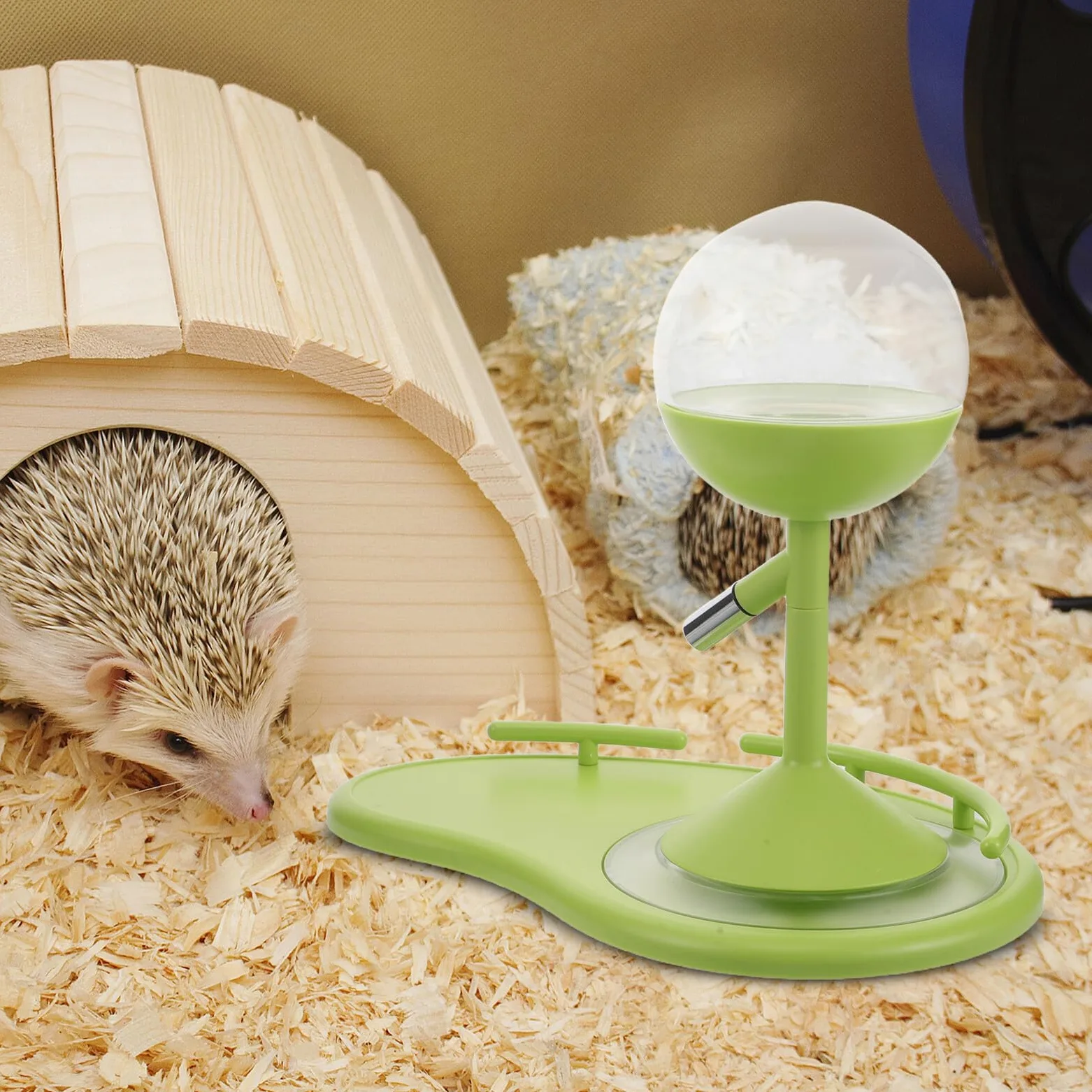 Abbeveratoio per Piccoli Animali Domestici Regolabile 6, 5-12, 5 Cm | Verde, Metallo e Plastica, Interamente Smontabile, Base Zavorrata per Stabilità, per Conigli e Altri Piccoli Animali