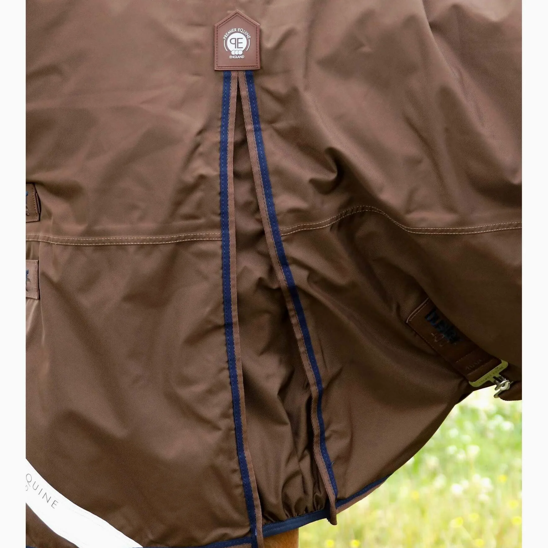 Coperta impermeabile per cavalli con copricollo Premier Equine Buster 400 g