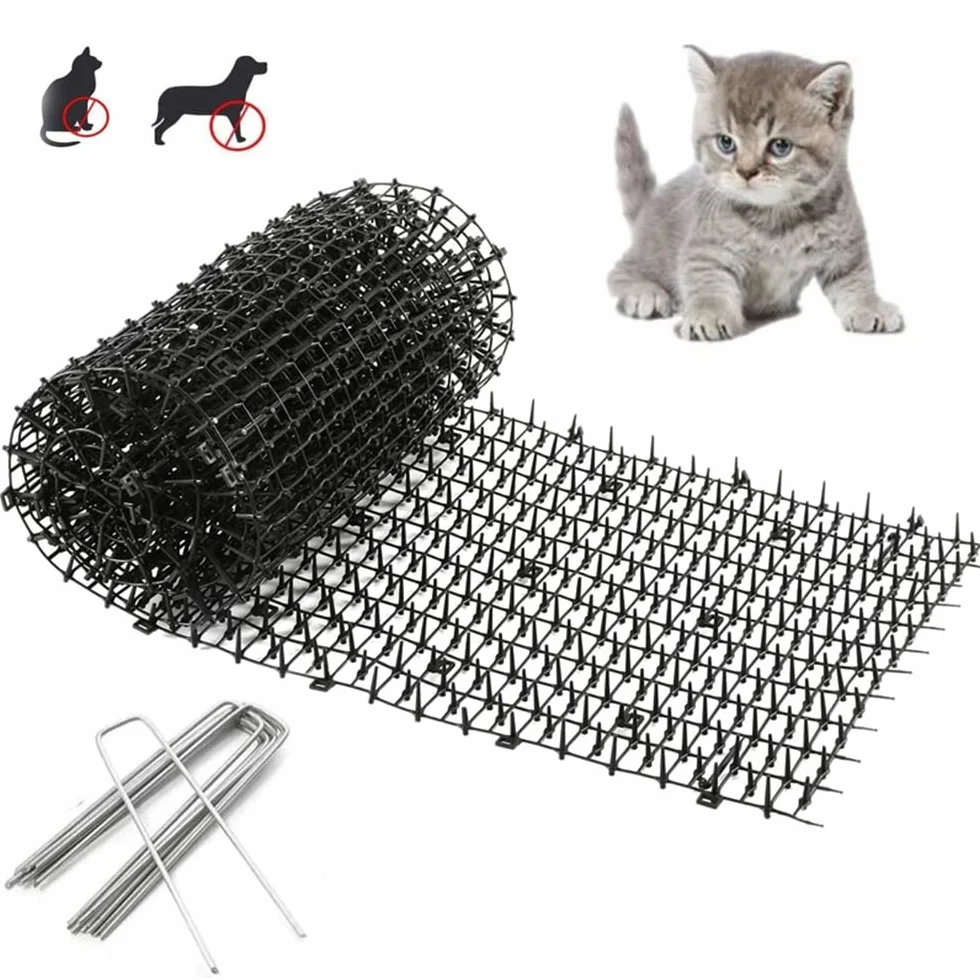 Tappetino Anti Gatto,Tappetino Repellente per Gatti, Dissuasore Gatti con Punte,con 8 pioli,Plastica Rete Spinata per Animali Selvaggio Protezione delle Piante da Giardino all'aperto 200 * 30 cm