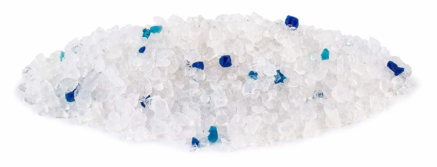 Vitakraft Magic Clean Classic, lettiera per gatti non agglomerante, a base di sfere minerali, con azione antibatterica, a basso rilascio di polvere, sufficiente per 4 settimane (1x 4,2l)