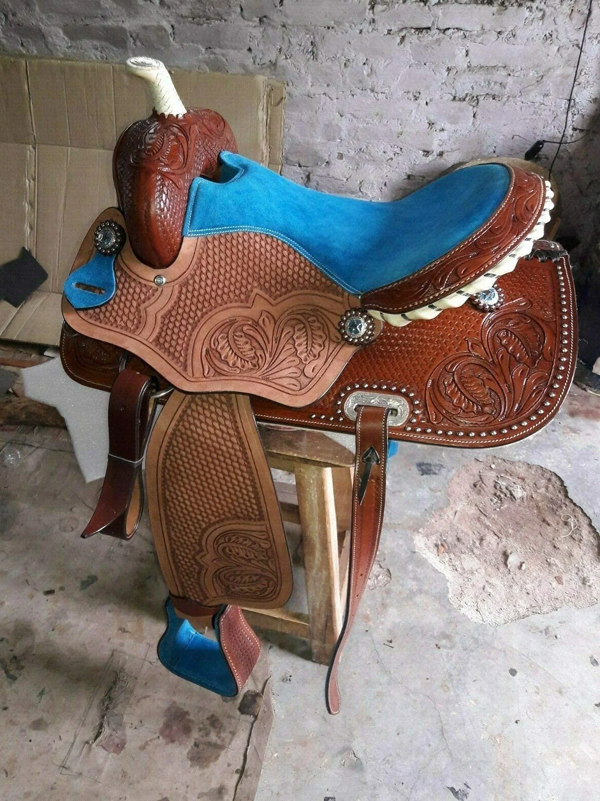 Equestrian Universe Western Barrel Racing Sella con testa e collare per seno abbinato