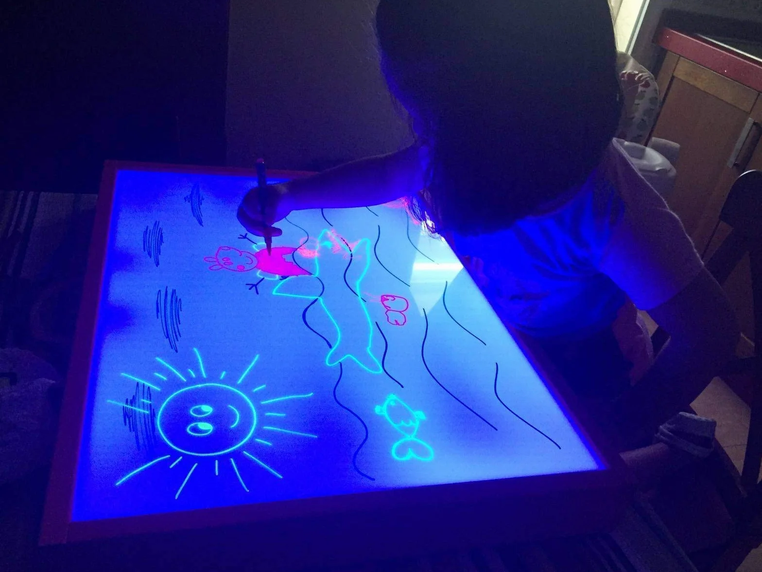 Mesa de Luz Montessori Personalizable Tavolo Luminoso con Manuale di attività Certificato CE Scatola Sensoriale per Bambini