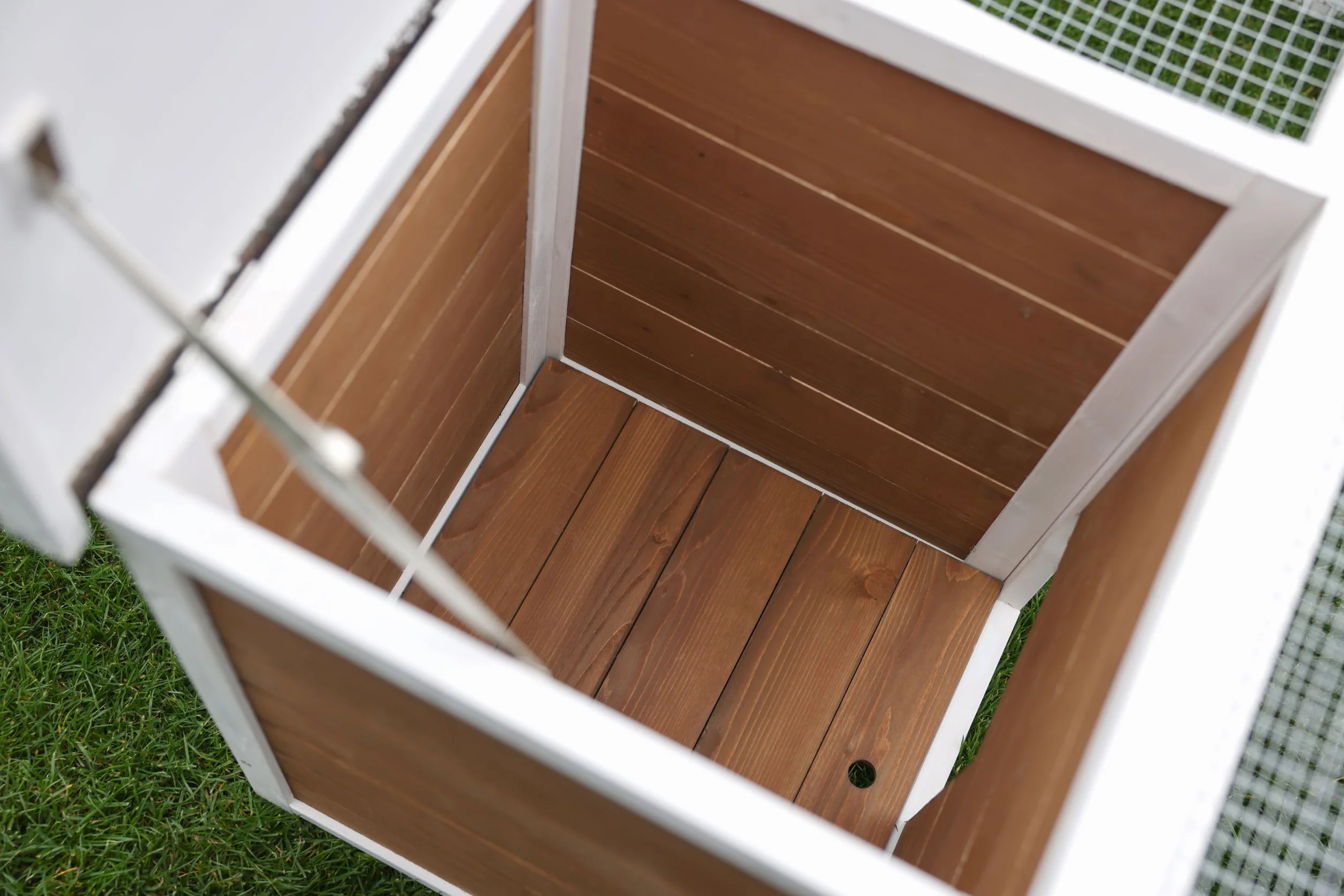KERBL PET Recinto da esterno con casetta integrata 132x102x59 cm